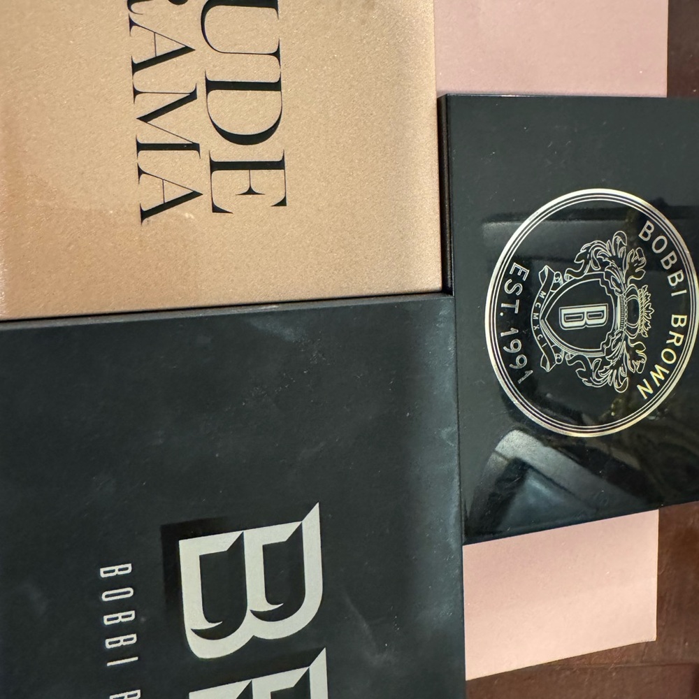 Bobbi Brown Eyeshadow Palette Set